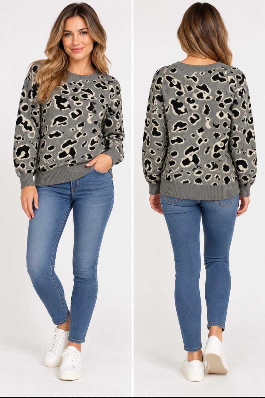 By Together Women’s S/M Gray Leopard Animal Print Crewneck Sweater NWT Cozy